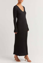 Load image into Gallery viewer, Esme Knitted Long Sleeve Maxi Dress