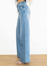 Load image into Gallery viewer, Nova Rhinestone Wide Leg Jeans
