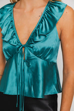Load image into Gallery viewer, Faye Sleeveless Top
